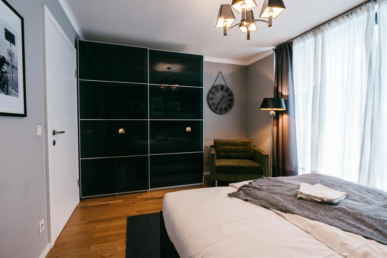 Luxury Downtown Appartement Mit Garage Graz Exterior foto